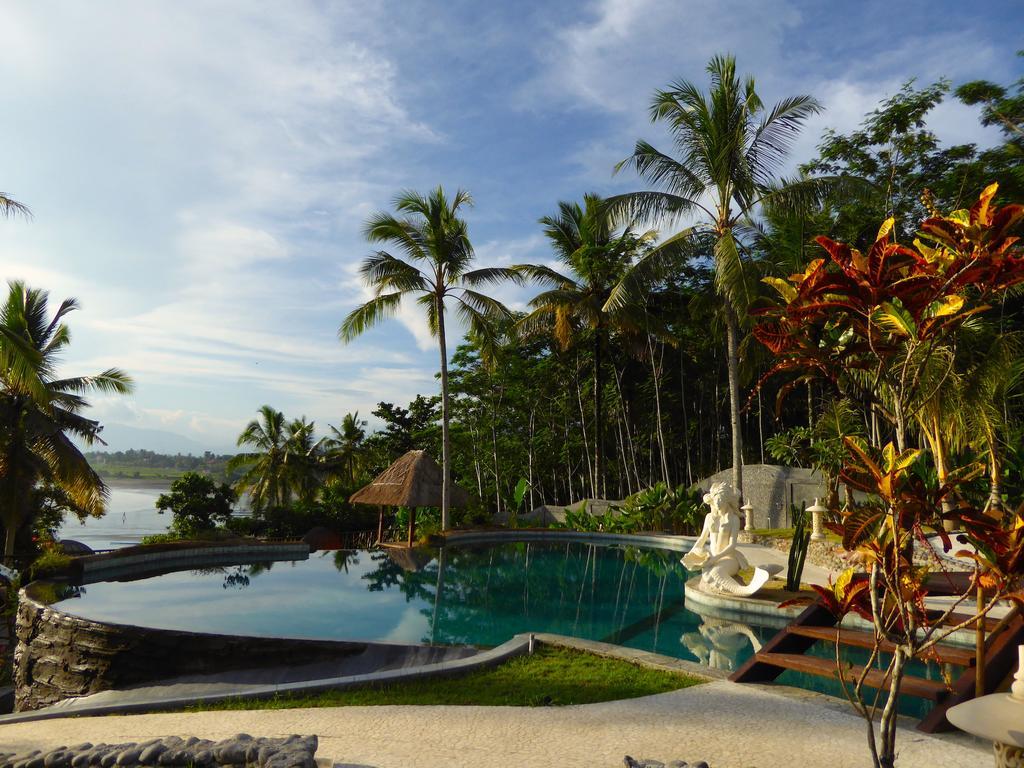 Puri Dajuma Villas Pulukan Exterior photo