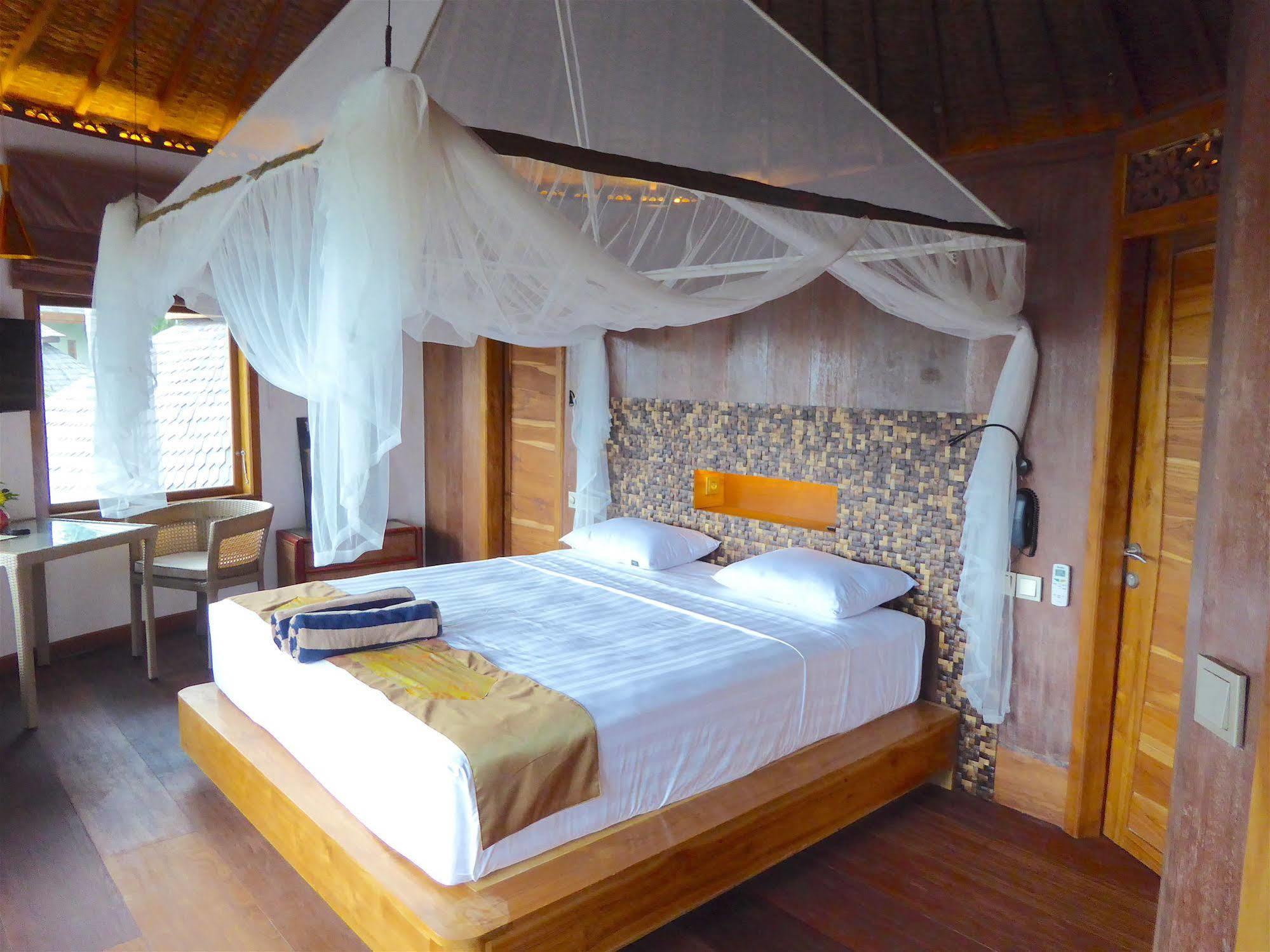Puri Dajuma Villas Pulukan Exterior photo